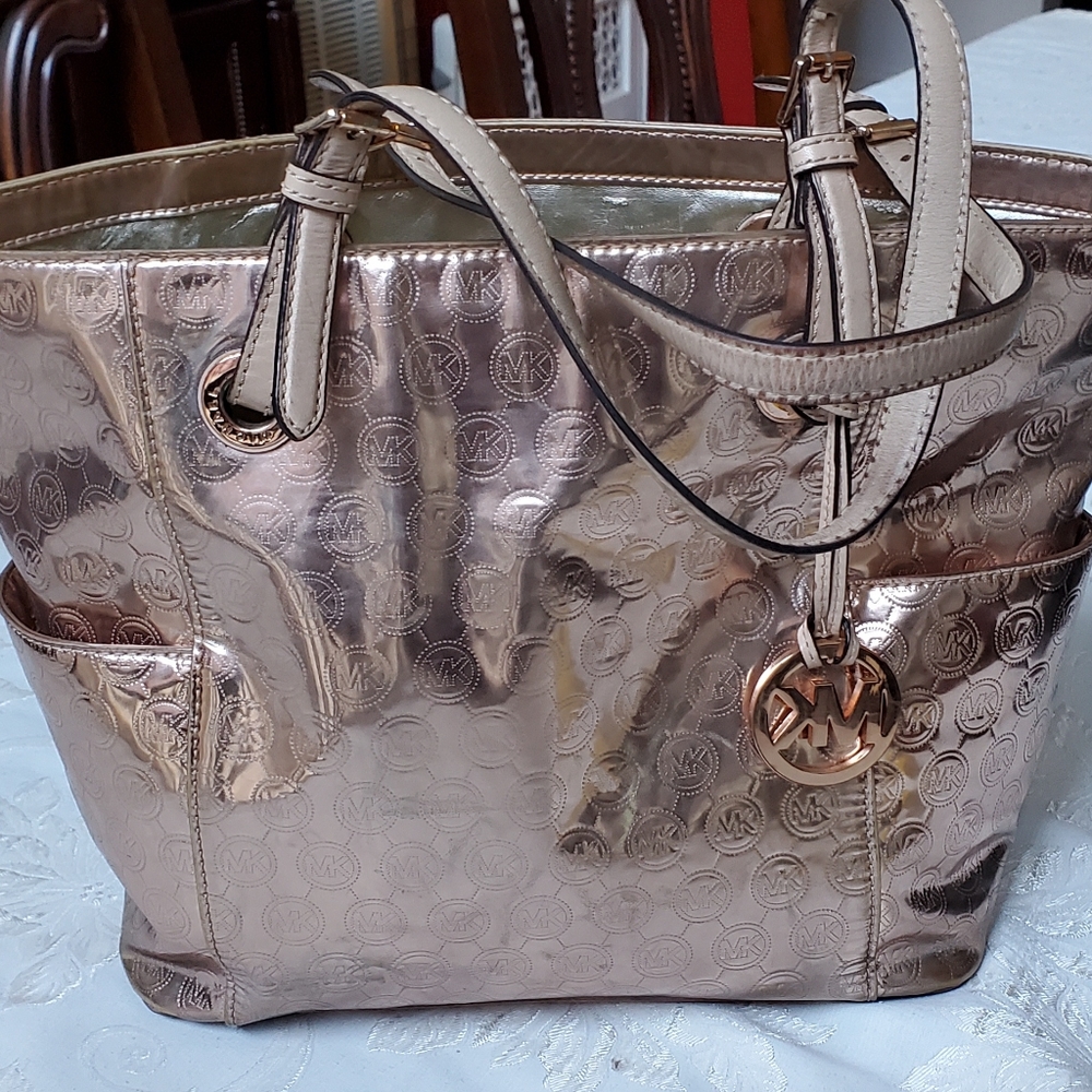 Michael Kor rose gold tote